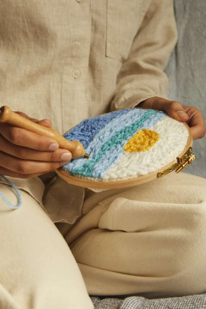 DMC_Mindful_Making_Punchneedle_The_Ocean_Meditation 4 88