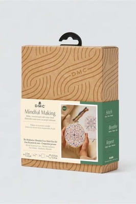 Mandala Meditativo Duo Kit Punto Croce - DMC Mindful Making Mandala Meditativo Duo Kit Punto Croce - DMC Mindful Making