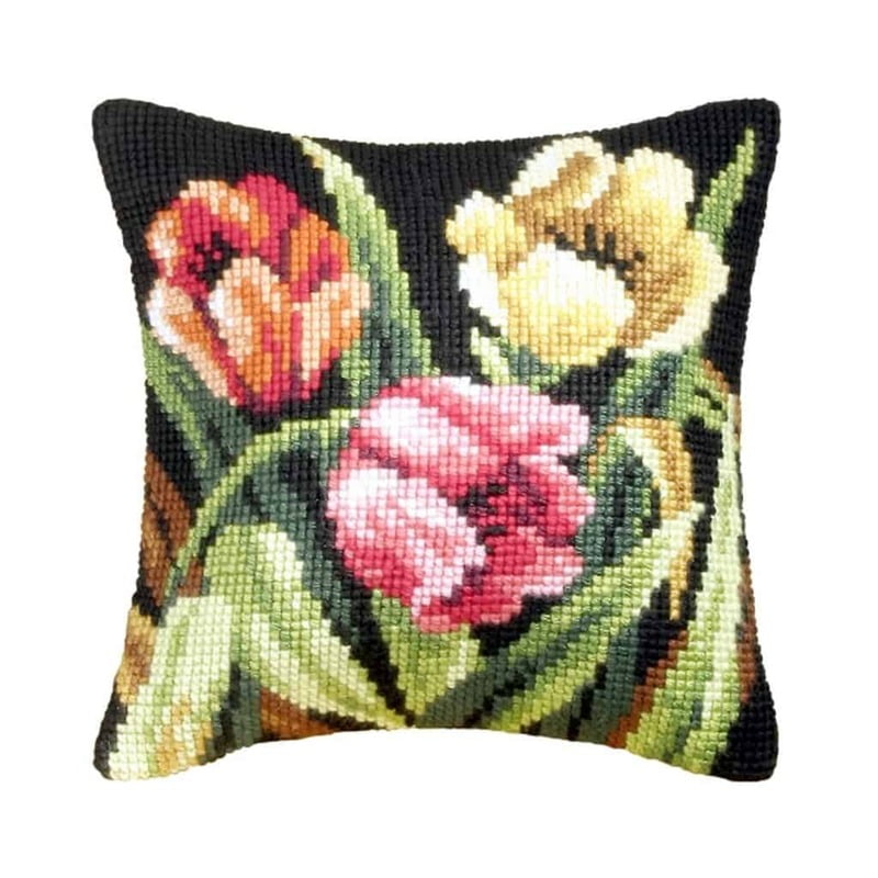 Cuscino Ricamo Punto Croce Art. 9077 Cuscino Ricamo Punto Croce Art. 9077