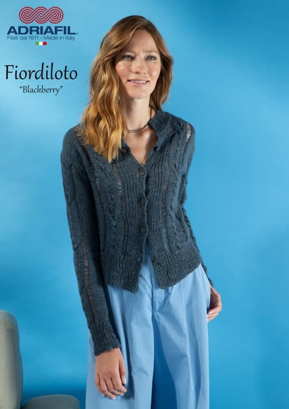 Cardigan Blackberry con filato Fiordiloto Cardigan Blackberry con filato Fiordiloto