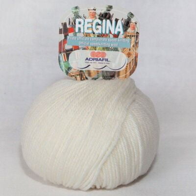 Regina - pura lana merinos 50 gr Col. 02 bianco Regina - pura lana merinos 50 gr Col. 02 bianco