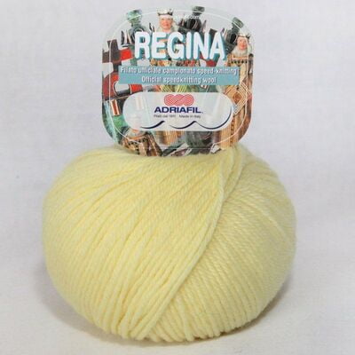 Regina - pura lana merinos 50 gr col. 05 giallino baby Regina - pura lana merinos 50 gr col. 05 giallino baby