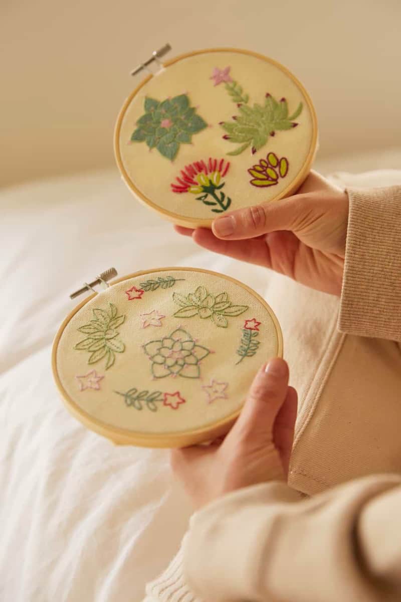 DMC Mindful Making - Giardino in miniatura Kit Ricamo DMC Mindful Making - Giardino in miniatura Kit Ricamo